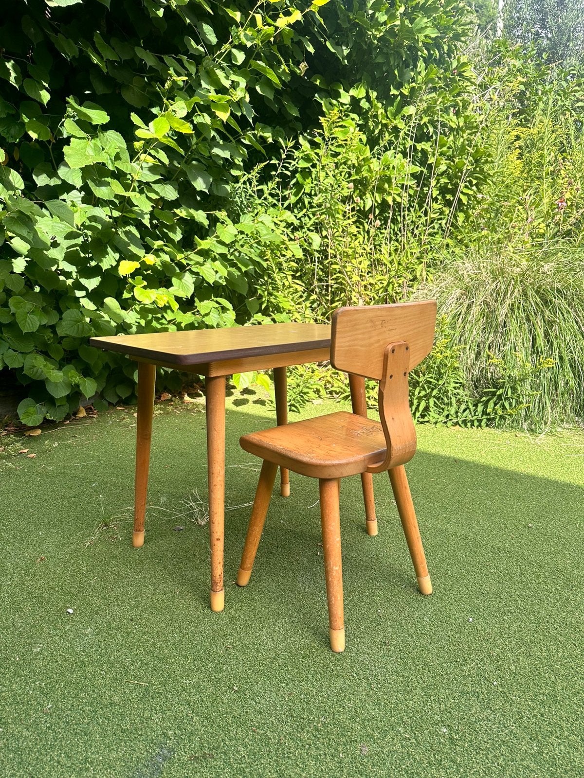 Kinder bureau en stoeltje, Ophalen, Gebruikt, Hout, Kinderbureau