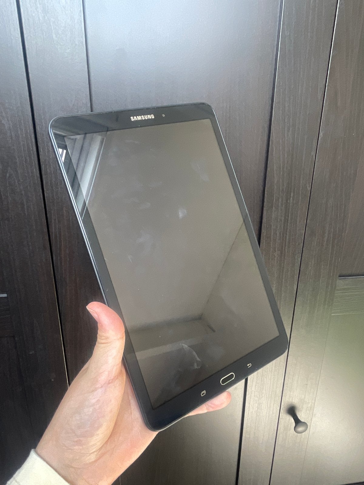 2x Defecte Samsung Tablets - Scherm kapot, Gebogen., Computers en Software, Windows Tablets, Ophalen of Verzenden, Niet werkend