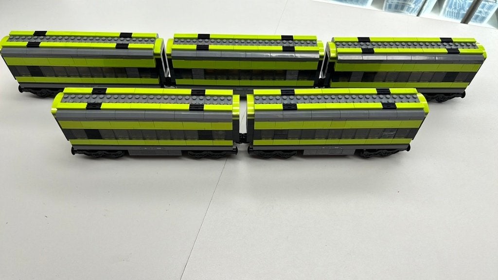 SB2367 Lego MOC passagierswagon, Ophalen of Verzenden, Zo goed als nieuw