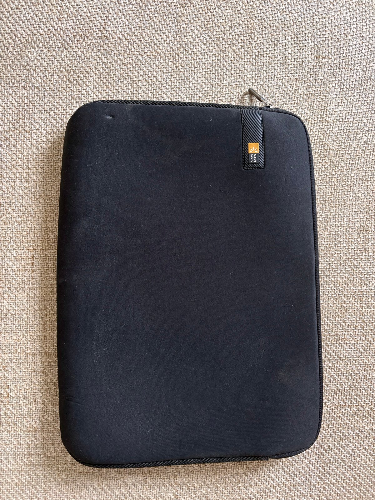 Case Logic laptophoes / sleeve zwart 44x22,5 cm, Computers en Software, Ophalen of Verzenden, 17 inch of meer, Gebruikt