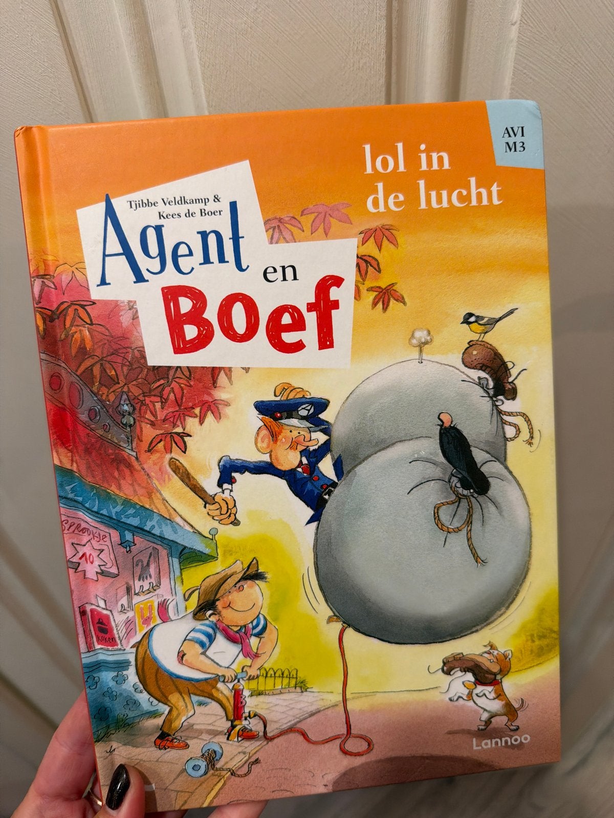 Agent en Boef: Lol in de lucht - Tjibbe Veldkamp, Ophalen of Verzenden, Zo goed als nieuw, Fictie algemeen