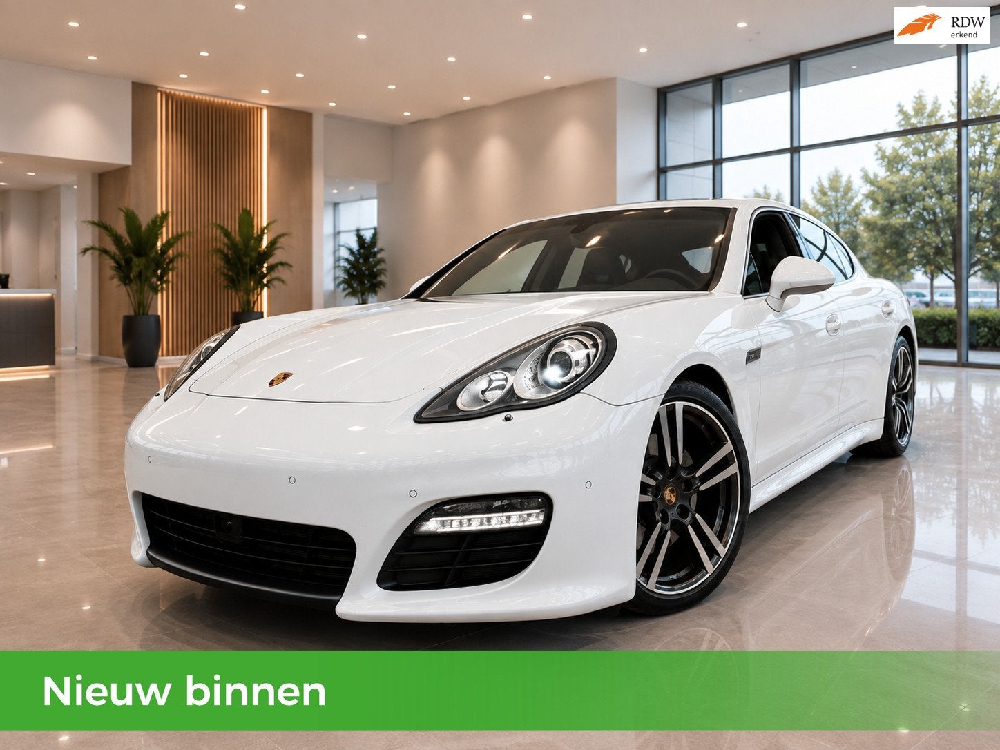 Porsche Panamera 3.0 Automaat Titanium 5D Panoramadak Leder, Euro 5, Gebruikt, Beige, 241 €/maand