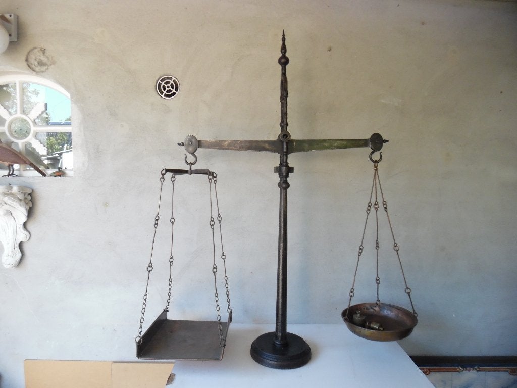 Balansweegschaal., Ophalen