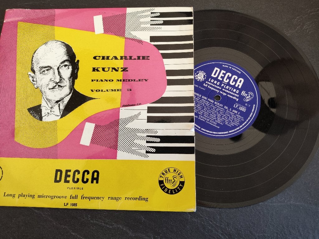 Charlie Kunz Piano Medley volume 3 in nette staat, Kamermuziek, Ophalen of Verzenden, Zo goed als nieuw, 12 inch