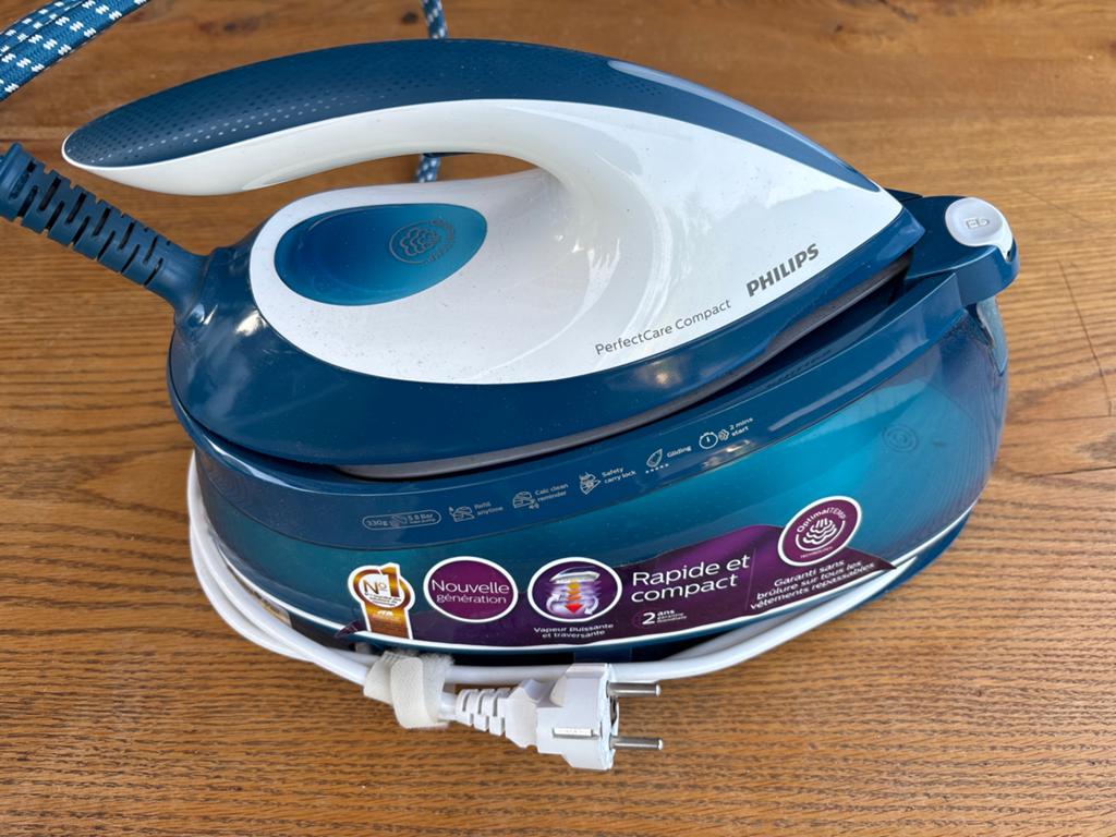 Philips PerfectCare Compact Stoomstrijkijzer, Ophalen of Verzenden, Zo goed als nieuw, Strijkijzer met snoer