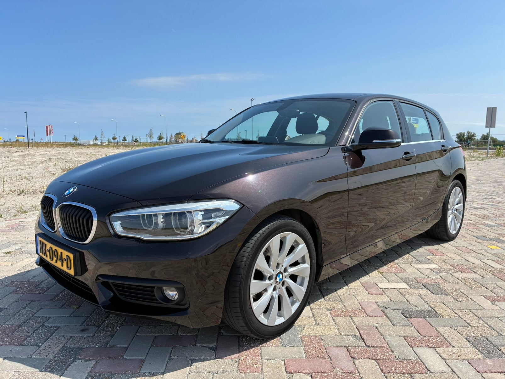 BMW 1-Serie, 1-Serie, Achterwielaandrijving, 1280 kg, Bruin