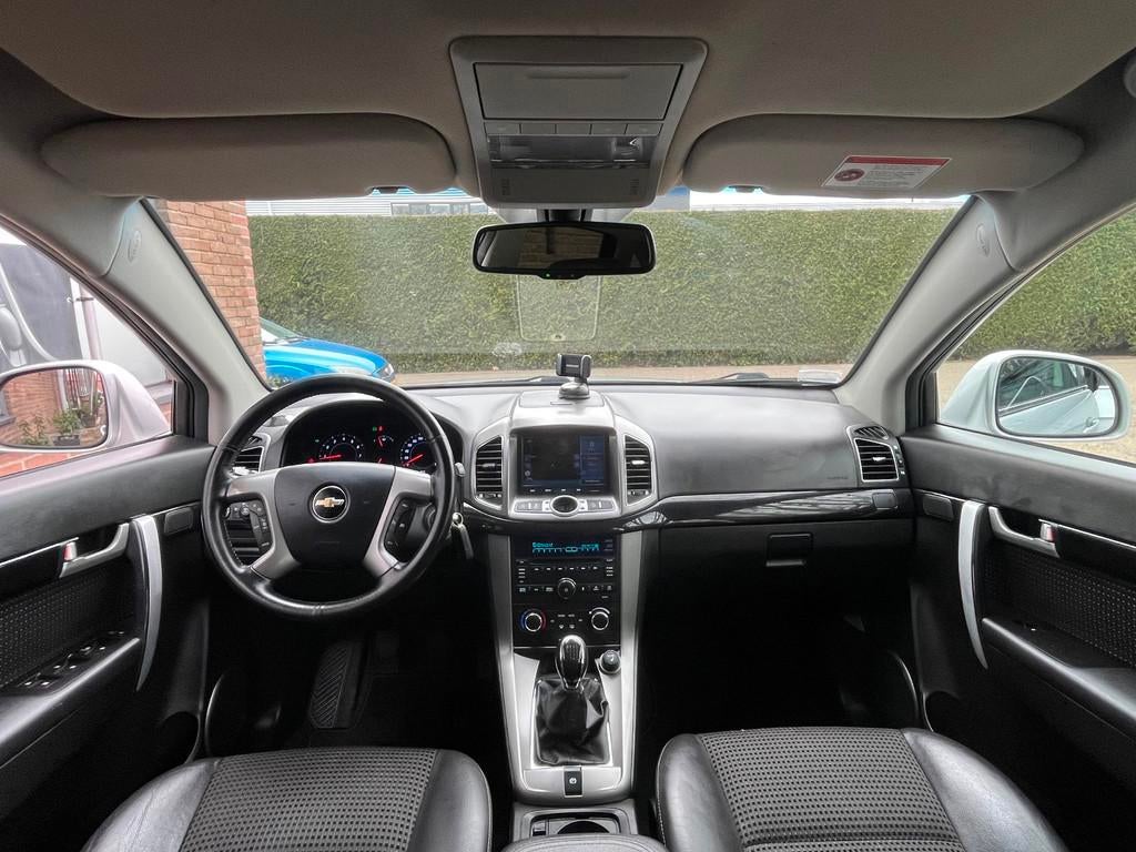 Chevrolet Captiva 2.4i LT 2WD|Trekhaak|Camera|Airco|7-persoo, Voorwielaandrijving, Stof, Gebruikt, 4 cilinders