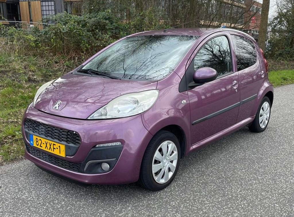 Peugeot 107 1.0 5DR 2012 Facelift NW Koppeling - Airco - Apk, Voorwielaandrijving, Stof, Zwart, Overige kleuren