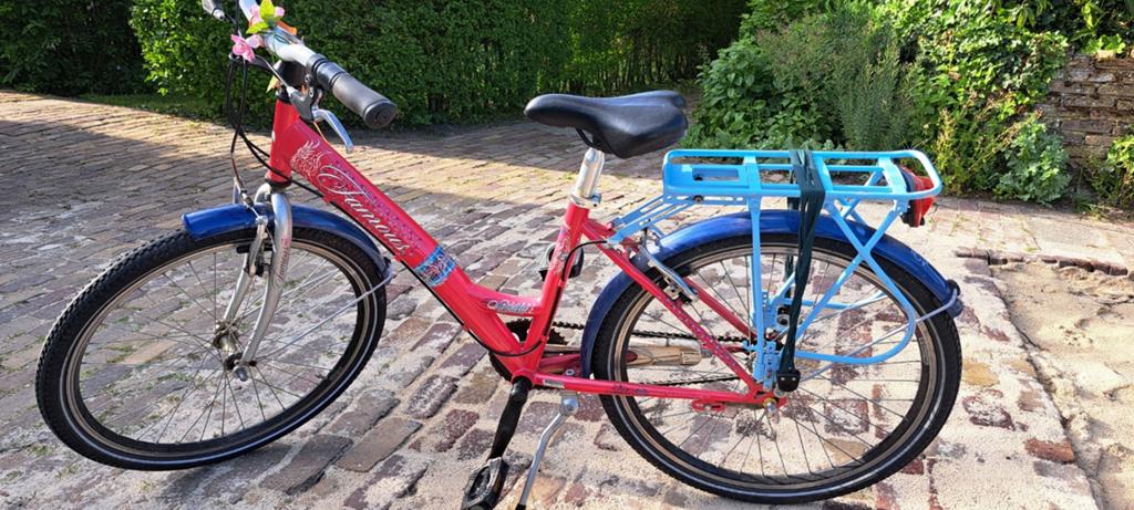 Meisjes fiets. Sparta Jong Famous. 38cm, Ophalen of Verzenden, Gebruikt, 26 inch of meer