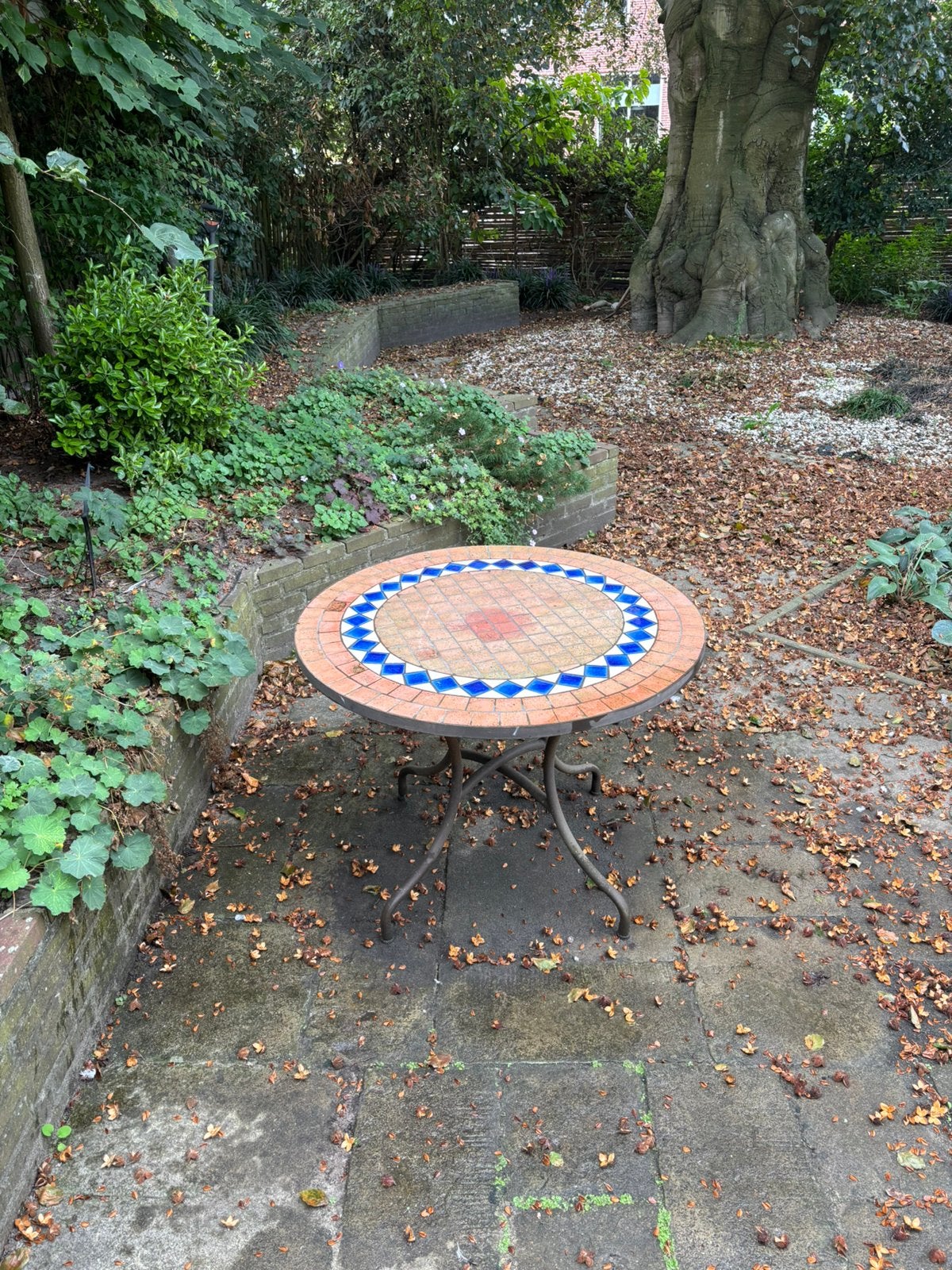 Tuintafel met blad van mozaiek, Tuin en Terras, Ophalen, Zo goed als nieuw, Rond