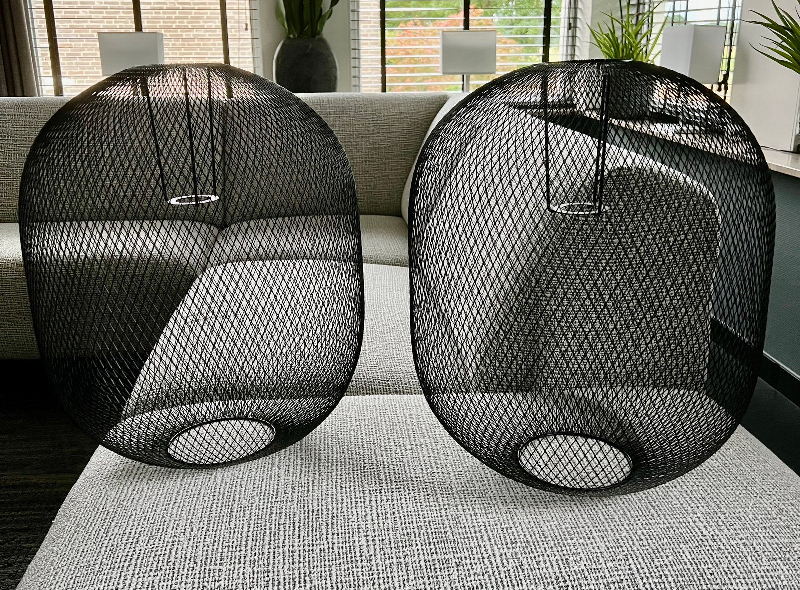 2 mooie metalen lampenkammpen, Huis en Inrichting, Lampen | Lampenkappen, 50 cm, Zwart, Rond, Ophalen of Verzenden