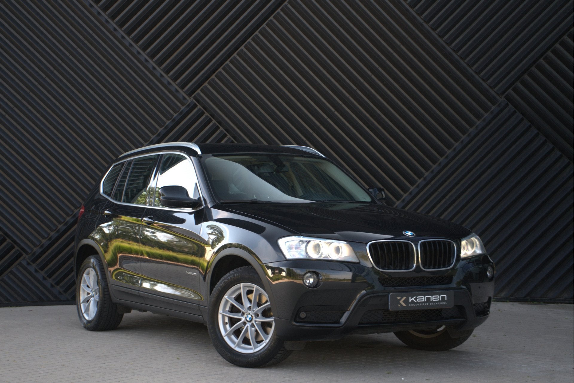 BMW X3 xDrive20i Aut Xenon Cruise Stoelverw. Leder Start/Sto, Automatische klimaatregeling, Gebruikt, Zwart, 4 cilinders