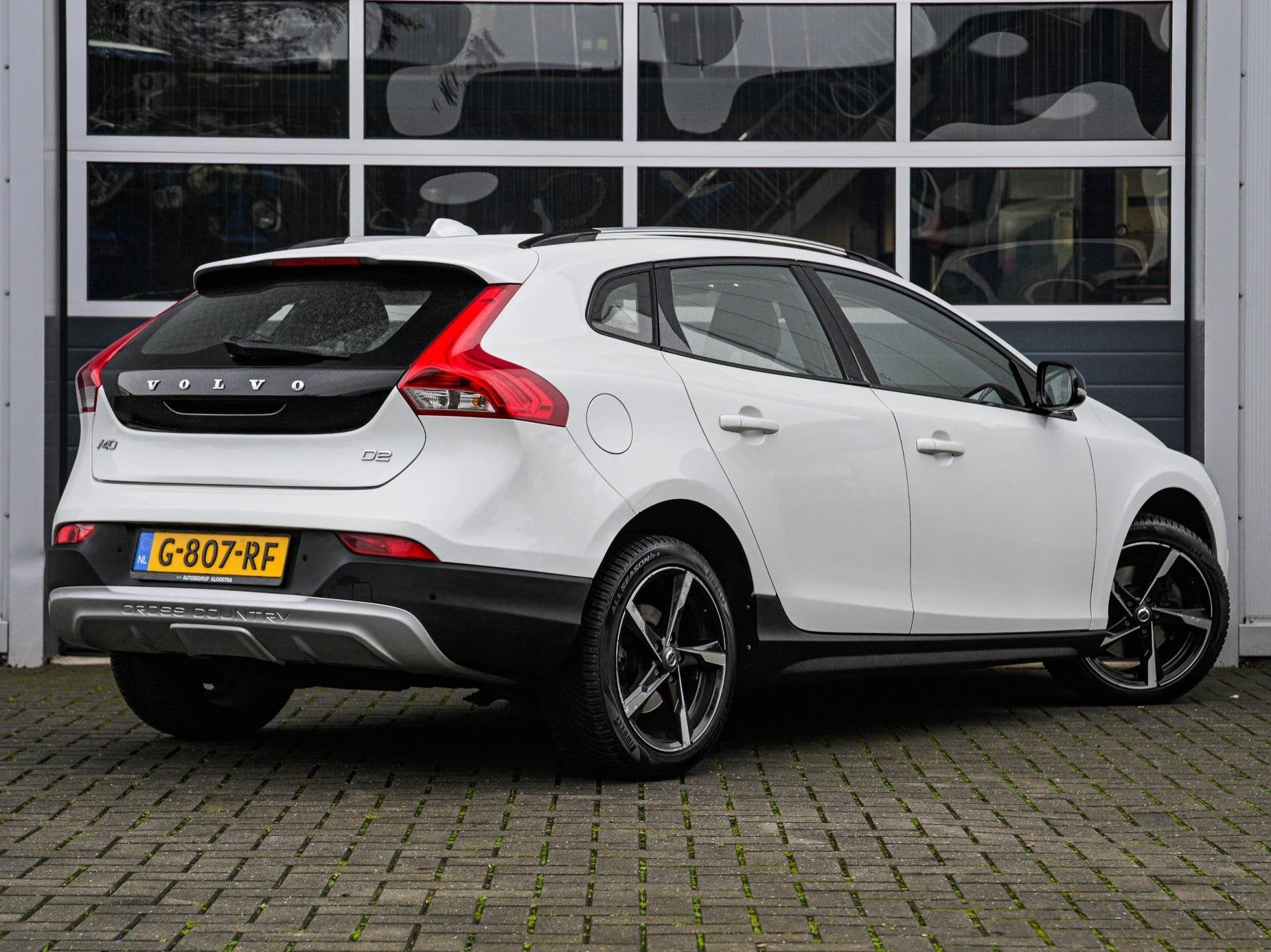 Volvo V40 Cross Country 1.6 D2 Summum | Leder | Navi | Stoel, Auto's, Volvo, Euro 5, Gebruikt, 4 cilinders, Wit