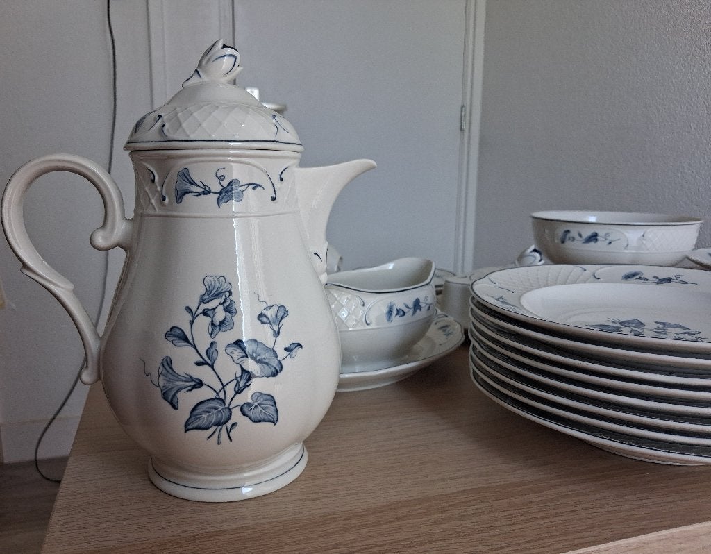 Villeroy & Boch Val Bleu zeer goede staat/bieden per stuk, Antiek en Kunst, Antiek | Servies los, Ophalen