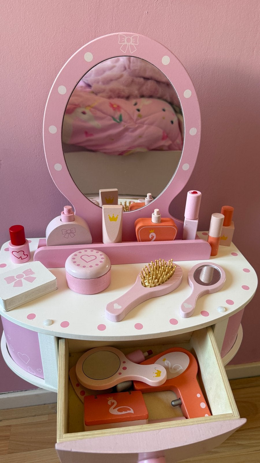 Houten kaptafel met accessoires voor kinderen, Kinderen en Baby's, Speelgoed | Houten speelgoed, Ophalen, Zo goed als nieuw, Meubelstuk of Keukentje