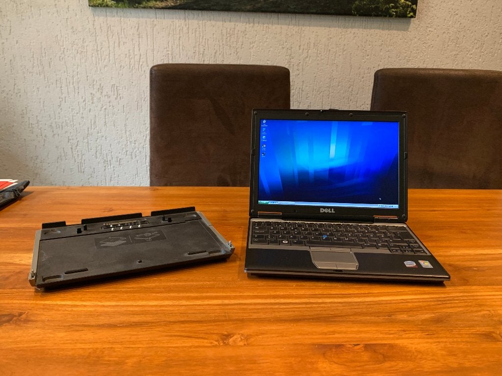 Nette 12 inch Dell D430 Windows XP laptop - met docking, Computers en Software, Windows Laptops, Zo goed als nieuw, 12 inch, HDD