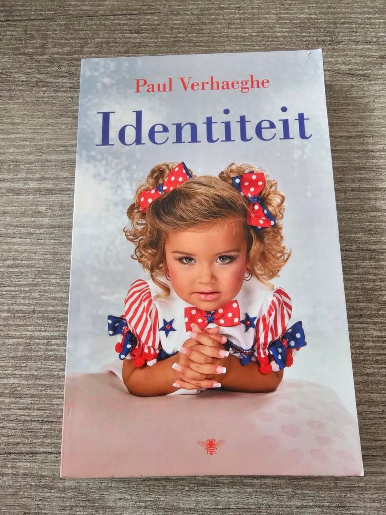 Identiteit - Paul Verhaeghe (Boek), Boeken, Ophalen of Verzenden, Gelezen, Paul Verhaeghe