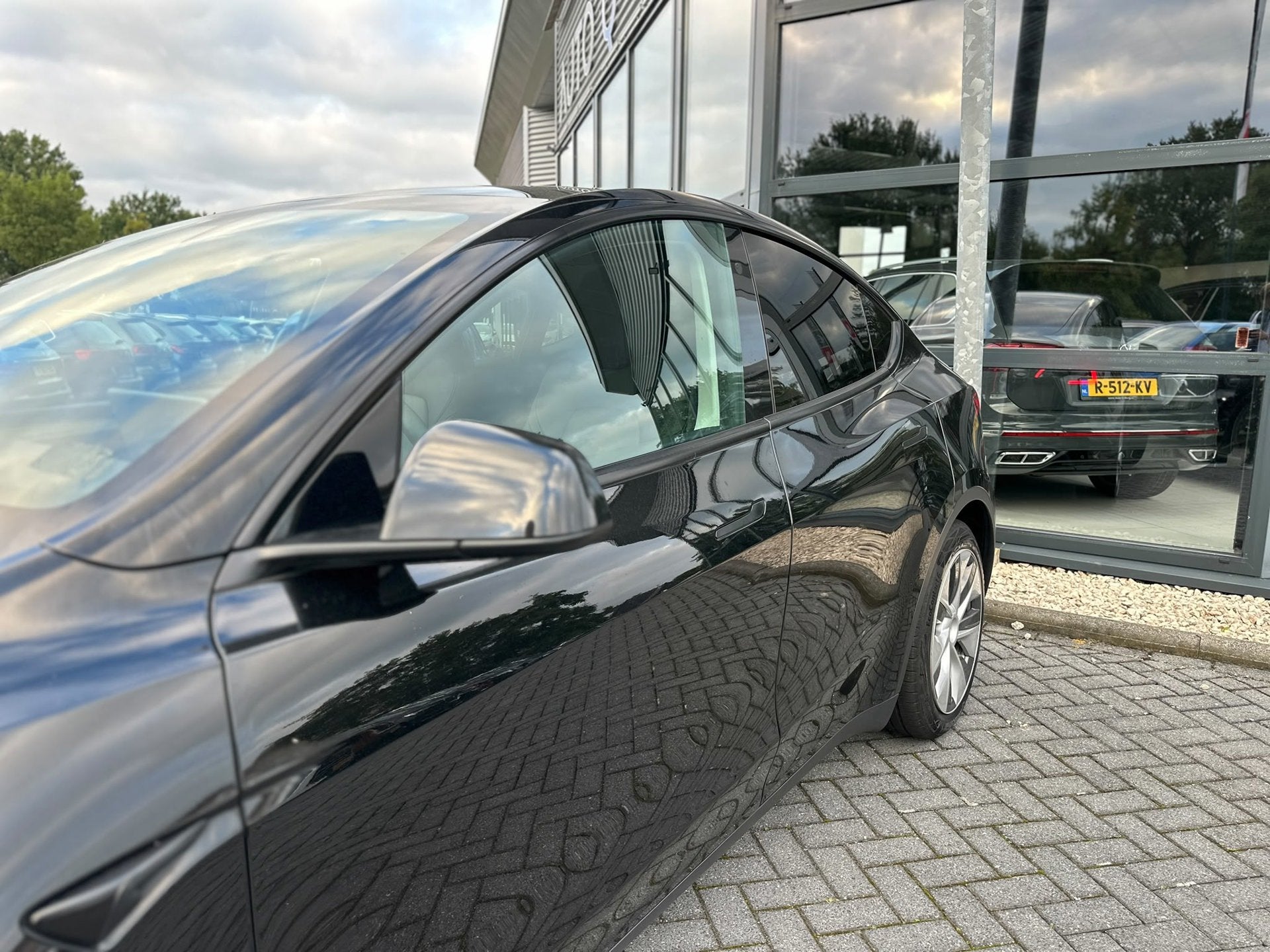Foto 3 van Tesla Model Y RWD 58 kWh | Stoelverwarming | Stuur verwarmin
