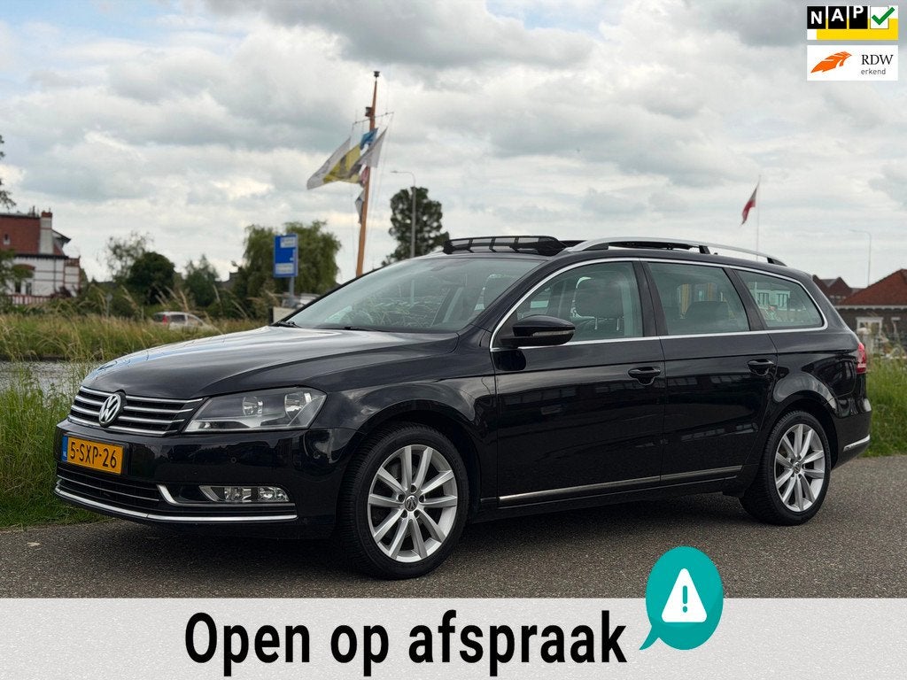 Volkswagen Passat Variant 1.4 TSI Highline DSG PANO 1E EIG D, Auto's, Volkswagen, Euro 5, Gebruikt, Zwart, Parkeerassistent