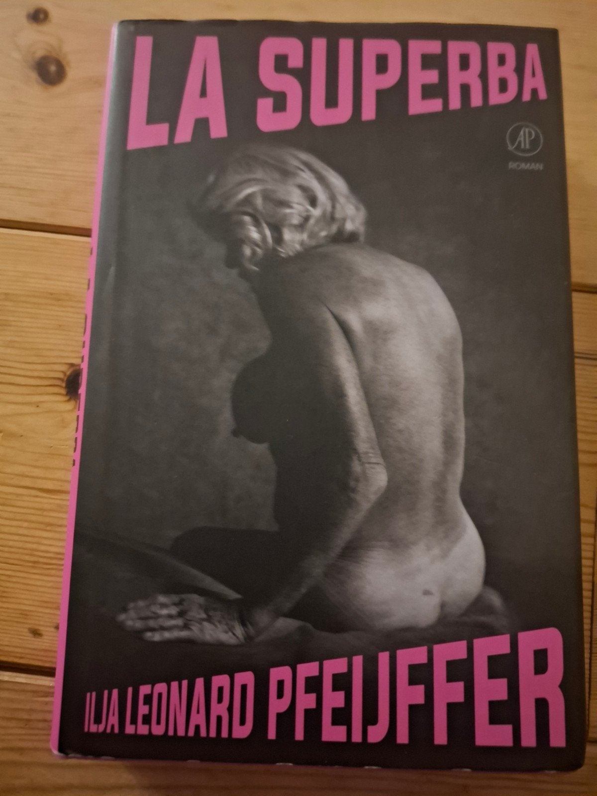 Ilja Leonard Pfeijffer - La Superba, Ophalen of Verzenden, Zo goed als nieuw, Ilja Leonard Pfeijffer