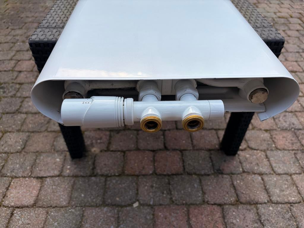 Moderne witte vlakke radiator - Zo goed als nieuw, Ophalen, 30 tot 80 cm, 500 tot 800 watt, Radiator