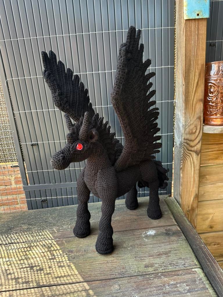 Gehaakt paard met vleugels, Ophalen of Verzenden, Nieuw, Haken, Overige typen