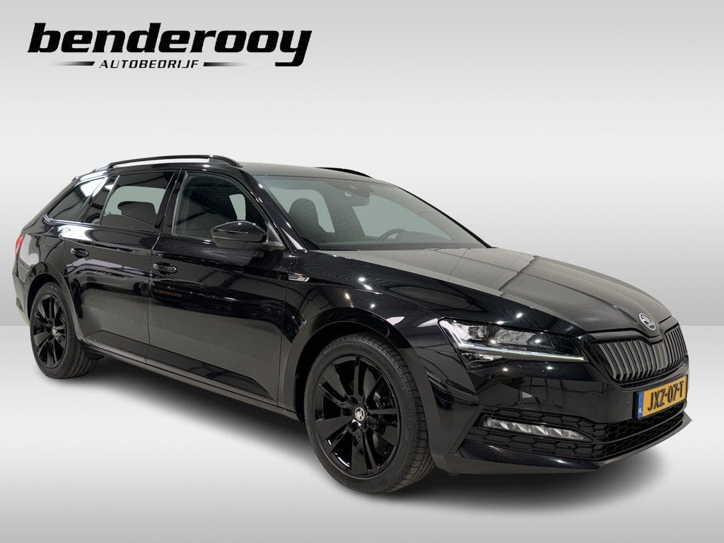 Skoda Superb Combi 1.4 TSI iV 218pk Sportline Business, Auto's, Skoda, Gebruikt, Euro 6, Zwart, Plug-in hybride
