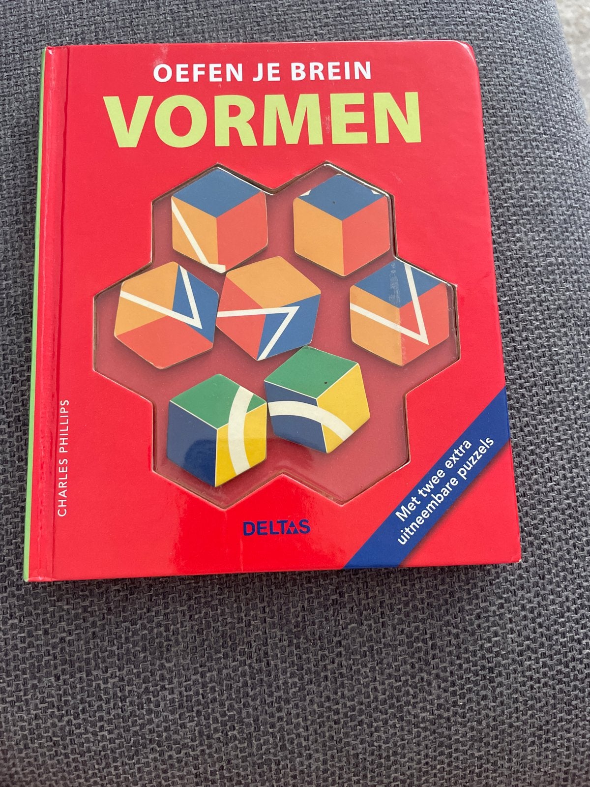Oefen je Brein Vormen - Puzzelboek met 25 breinbrekers, Ophalen of Verzenden, Gebruikt, Puzzelboek