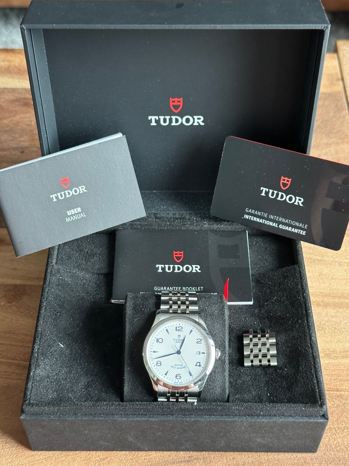 Tudor 1926 opaline wit 39mm oktober 2025 full set garantie!, Overige merken, Staal, Staal, Polshorloge