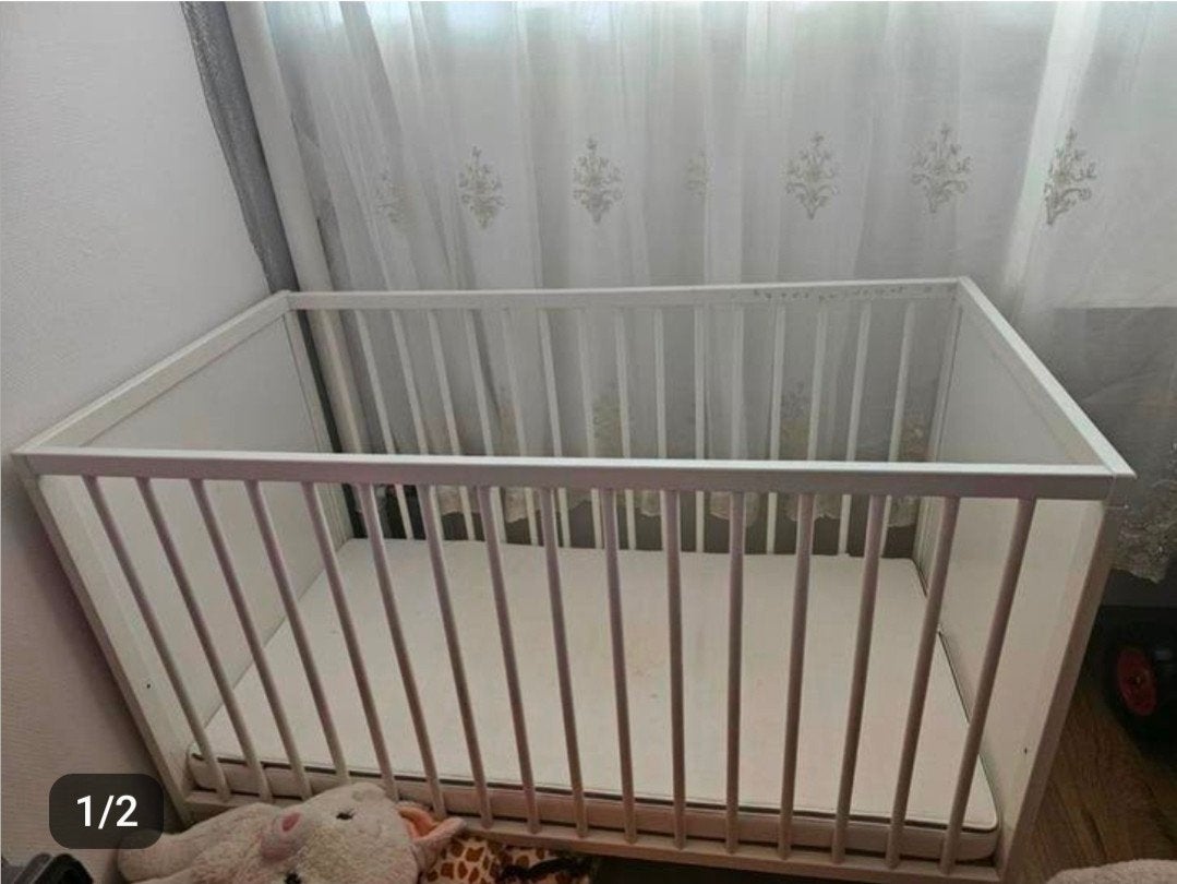 Baby bed, Doe-het-zelf en Verbouw, Rolluiken, Zo goed als nieuw, Minder dan 100 cm, Minder dan 100 cm, Wit, Ophalen of Verzenden