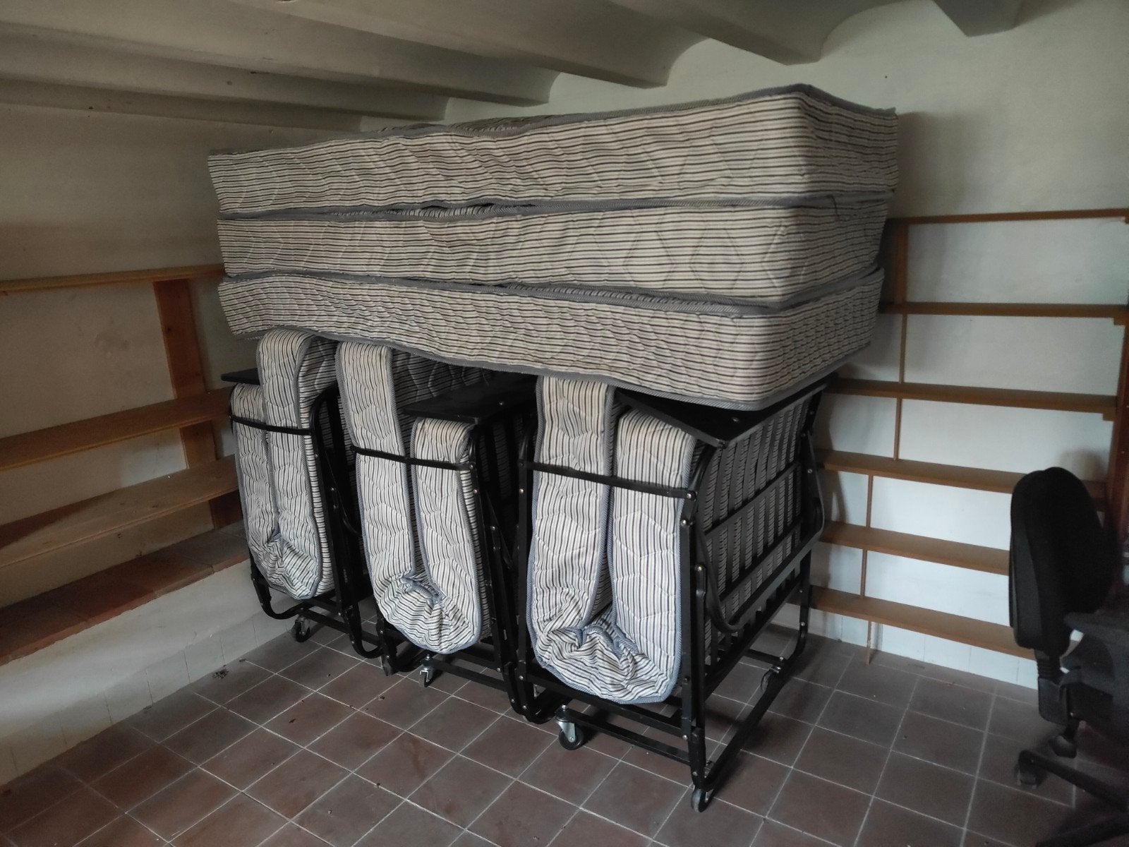 3 inklapbare bedden als set, Ophalen, Gebruikt, 90 cm, Eenpersoons