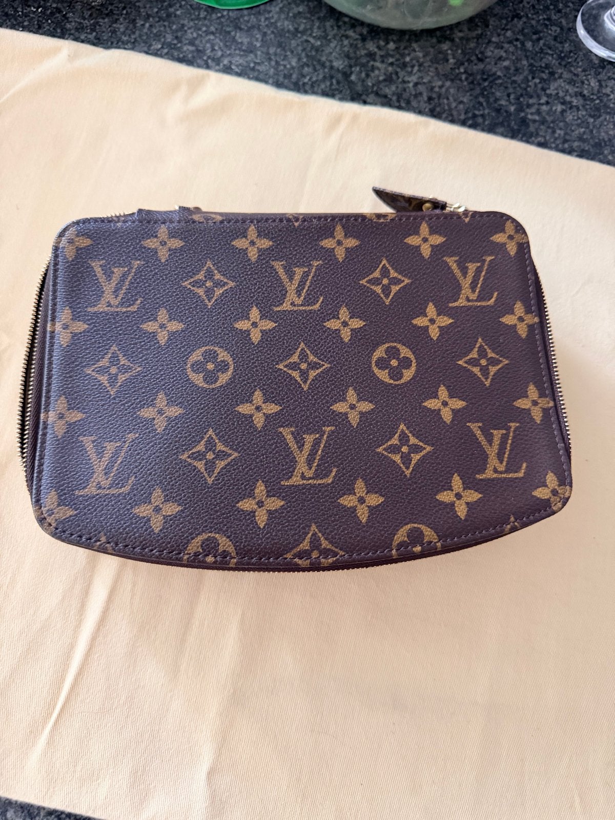 Louis Vuitton Monte Carlo Jewelry case met nieuw slot twv 50, Sieraden, Tassen en Uiterlijk, Beautycases, Bruin, Nieuw, Ophalen of Verzenden