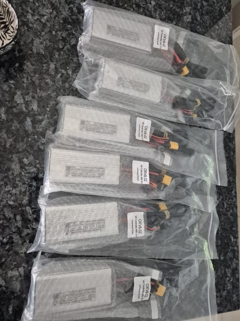 V8 Controller opvoerbaar nieuw zwarte of rode stekker h9 v20, Bafang, Nieuw, Ophalen of Verzenden, Elektrische fiets