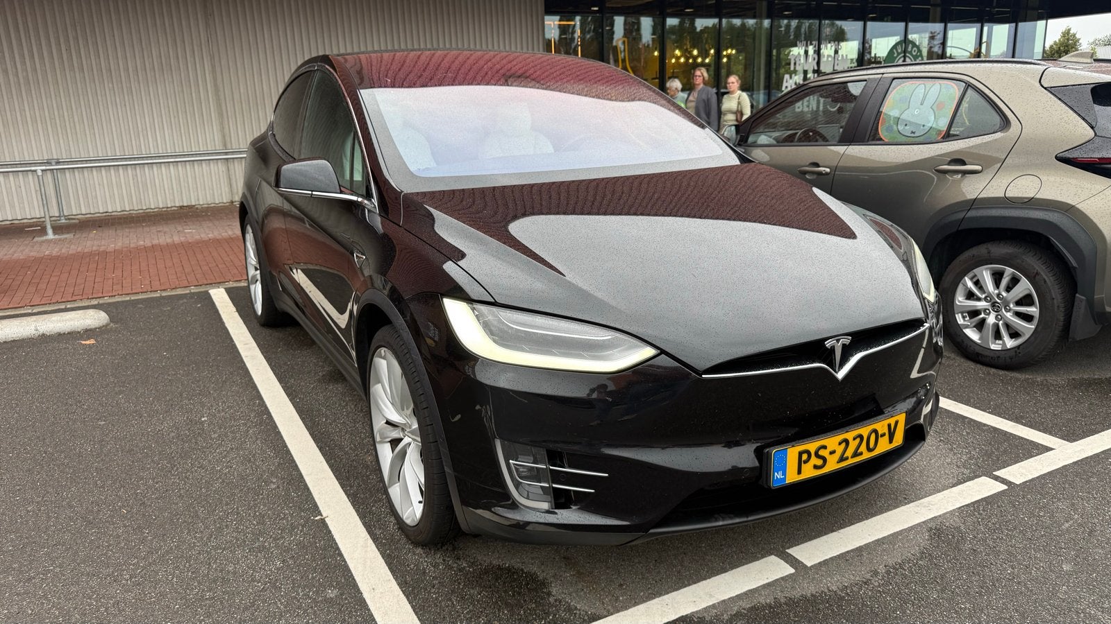 Tesla Model X 2017 Zwart 100D 6p alle opties met trekhaak, Automaat, Model X, Zwart, Origineel Nederlands