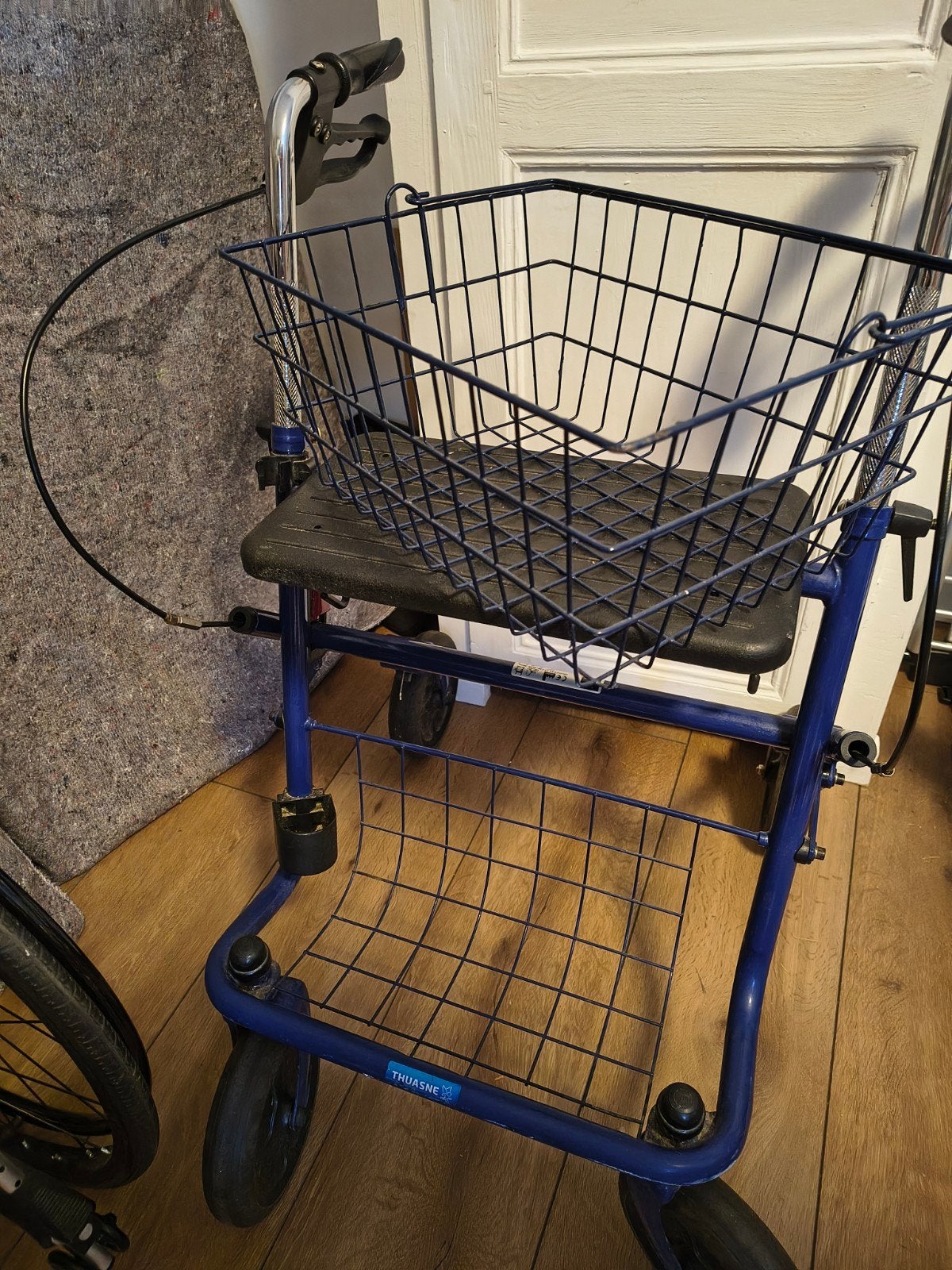 rollator blauw degelijk medisch hulpmiddel, Ophalen, Gebruikt
