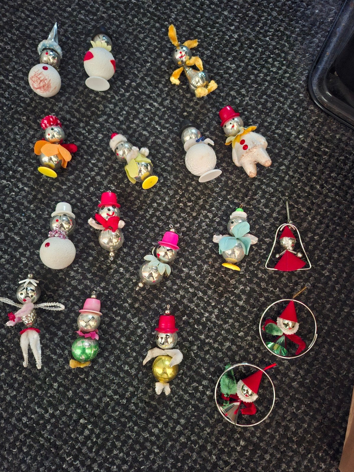 17 oude vintage gablonzer poppetjes, Diversen, Ophalen, Gebruikt