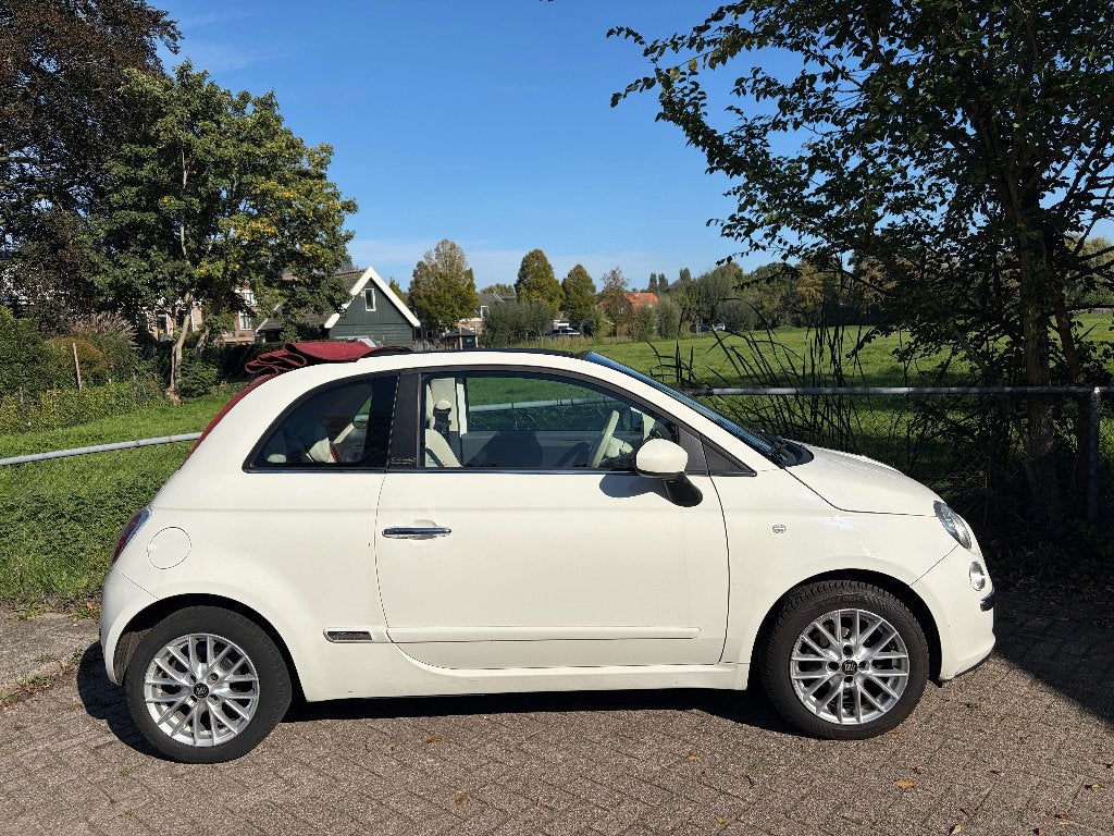 Fiat 500C Twinair Turbo 85pk 2012 Wit Rood dakje 145.000km, Auto's, 31 €/maand, Cabriolet, Leder en Stof, Wit