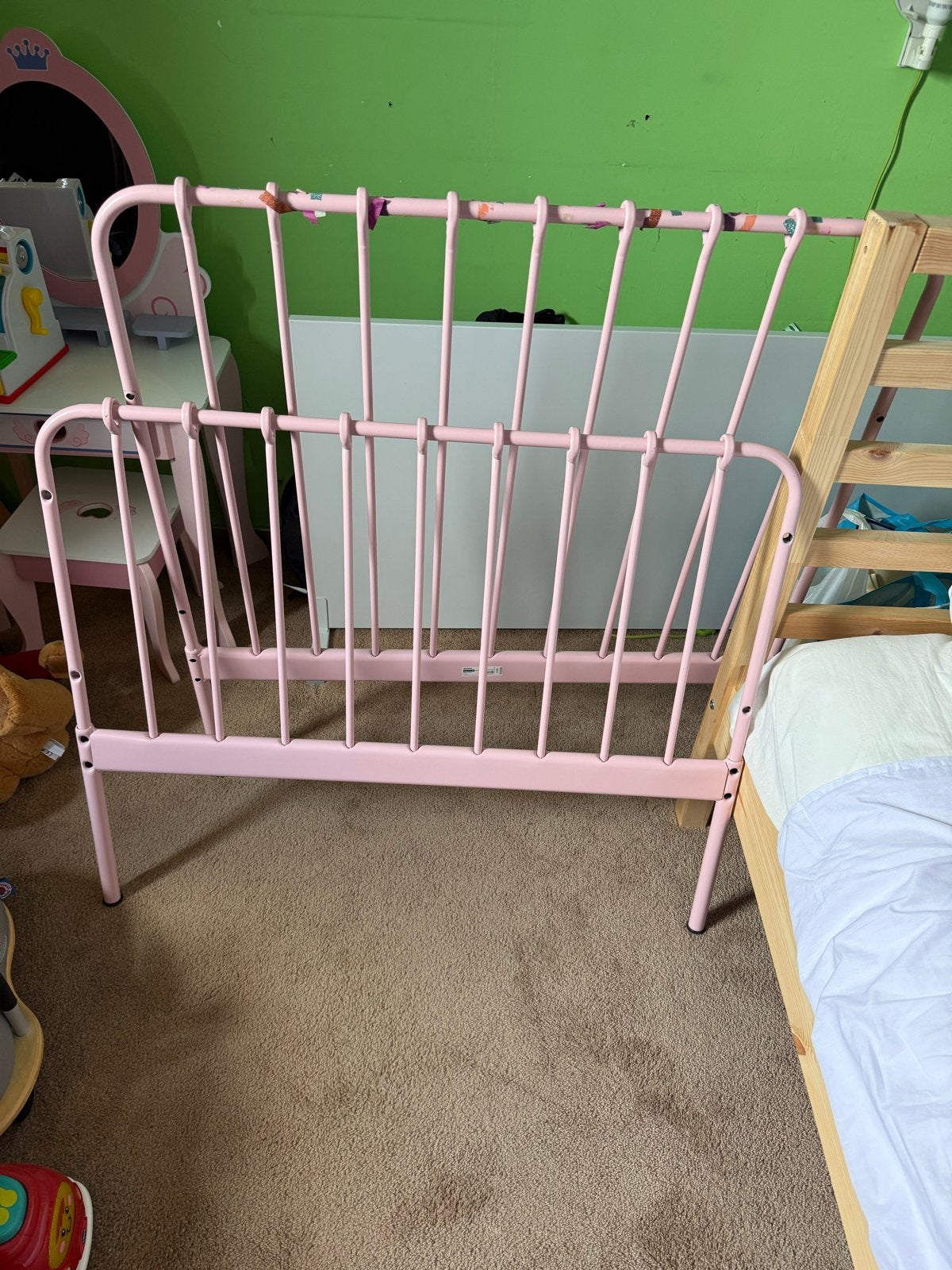 IKEA Minnen meegroeibed roze met matras en tussenstuk, Ophalen, Gebruikt, 70 tot 85 cm, Matras
