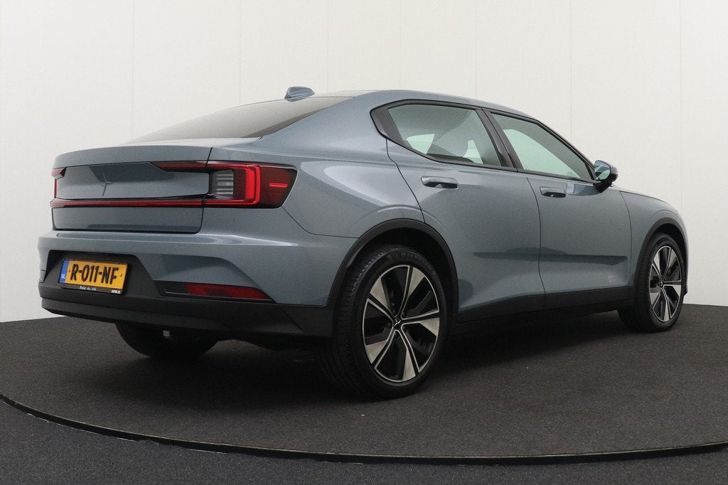 Polestar 2 Long Range Single Motor 78 kWh Trekhaak Harman/Ka, Auto's, Polestar, Polestar 2, Stof, Gebruikt, Zwart