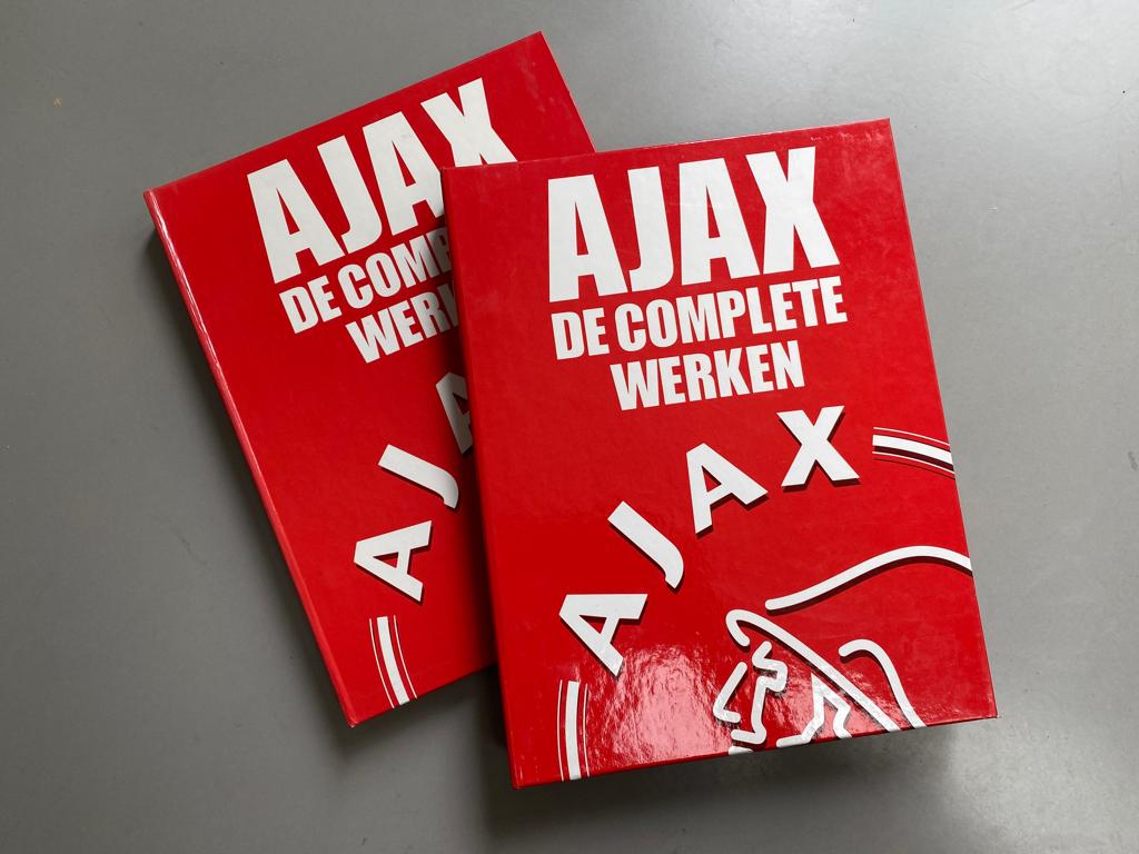 voetbal boek, Boeken, Ophalen of Verzenden, Zo goed als nieuw, Balsport