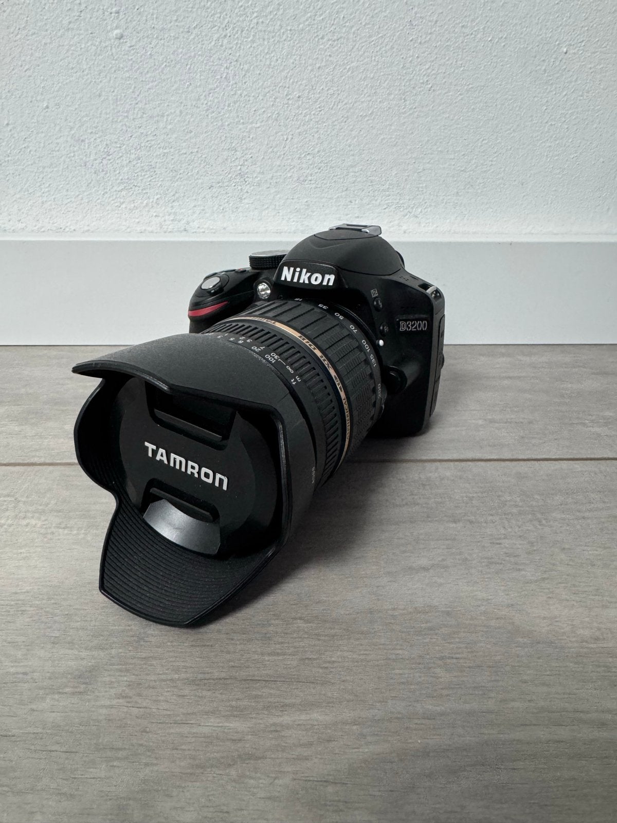 Nikon D3200 spiegelreflexcamera met Tamron lens, Ophalen, Spiegelreflex, Zo goed als nieuw, Accu