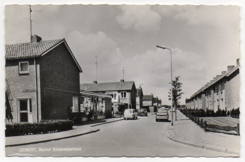 Gemert Rector Klaassenstraat met DAF (winkel) 1967, Ophalen of Verzenden, 1960 tot 1980, Ongelopen, Noord-Brabant
