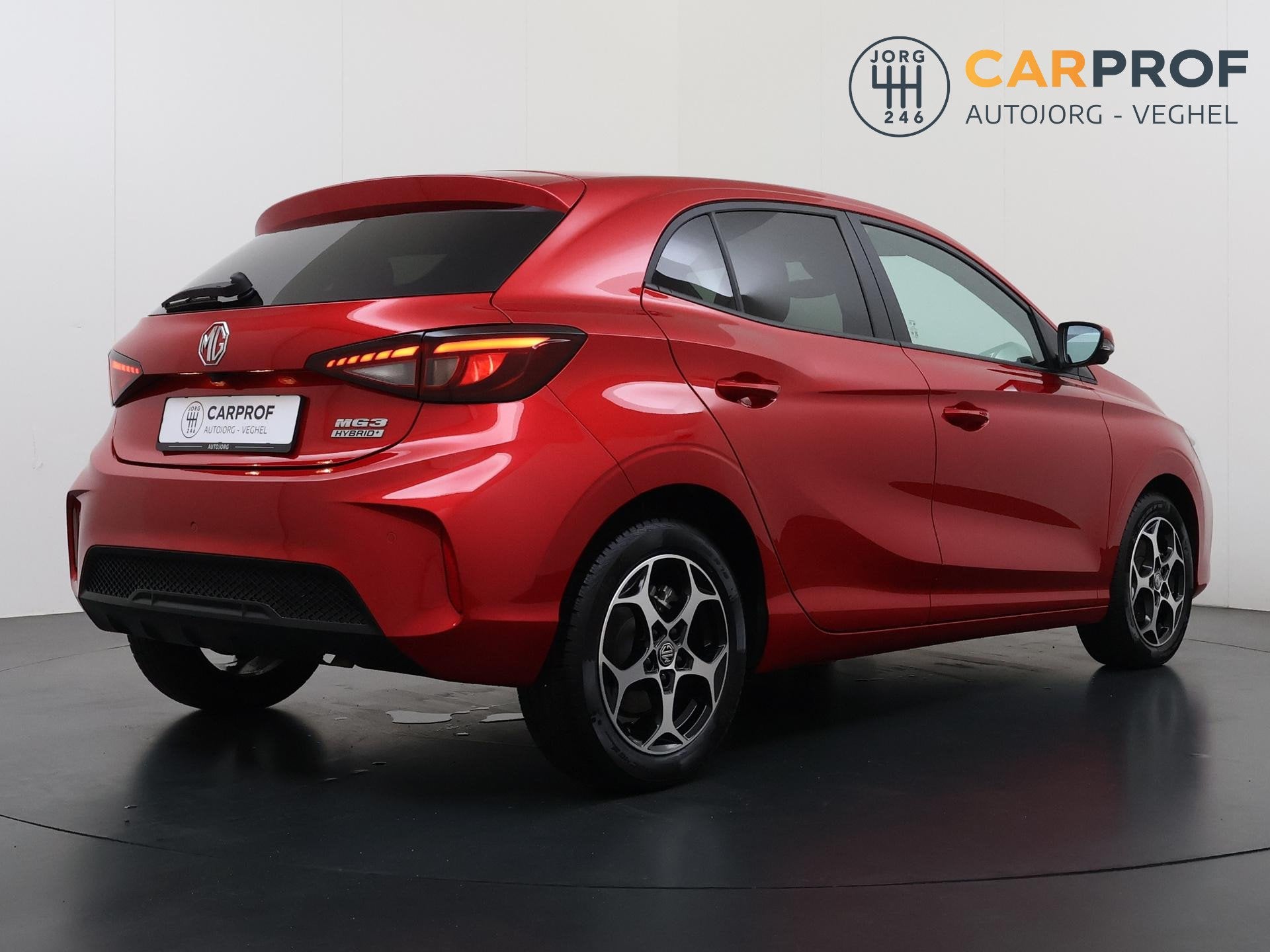 MG MG3 Hybrid+ 1.5 Hybrid+ Luxury Stoelverwarming | 360 Came, Auto's, 194 pk, 4 cilinders, 2 kWh, 1283 kg
