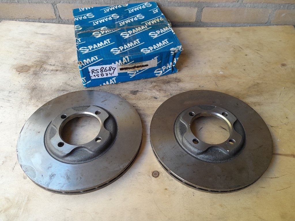 SET REMSCHIJVEN - NIEUW - MAZDA 323 - Div. Uitvoeringen, Auto-onderdelen, Verzenden, Nieuw, Mazda