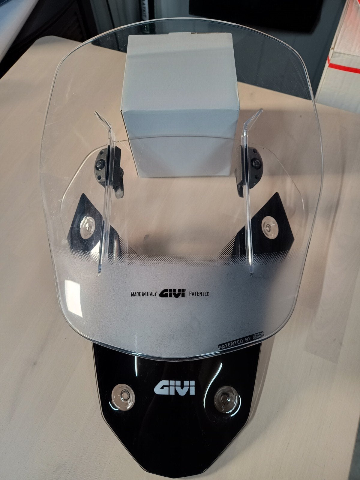 GIVI Vario windscherm voor Honda Africa Twin, Ophalen, Zo goed als nieuw