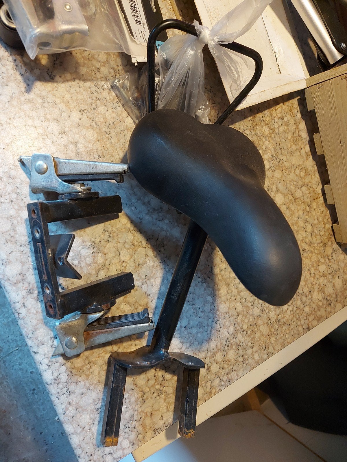 Fietszitje voor damesfiets met extra voetsteunen, Ophalen, Gebruikt, Onbekend