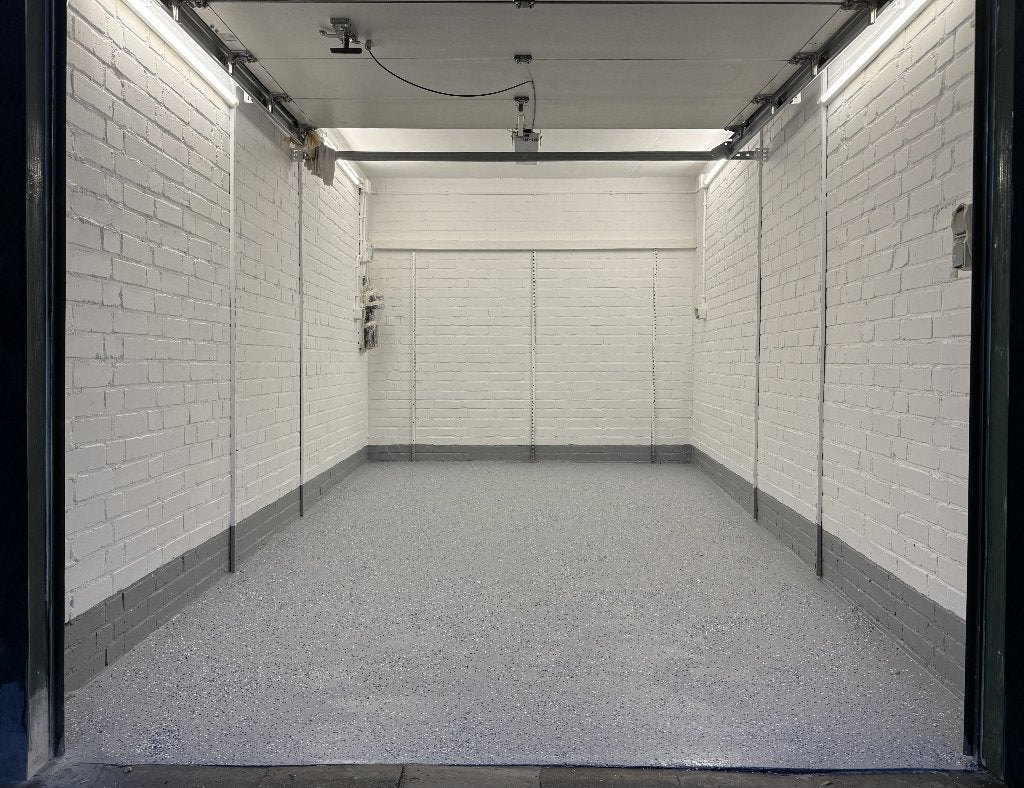 garagebox/opslagruimte te huur met elektra in centrum Zeist