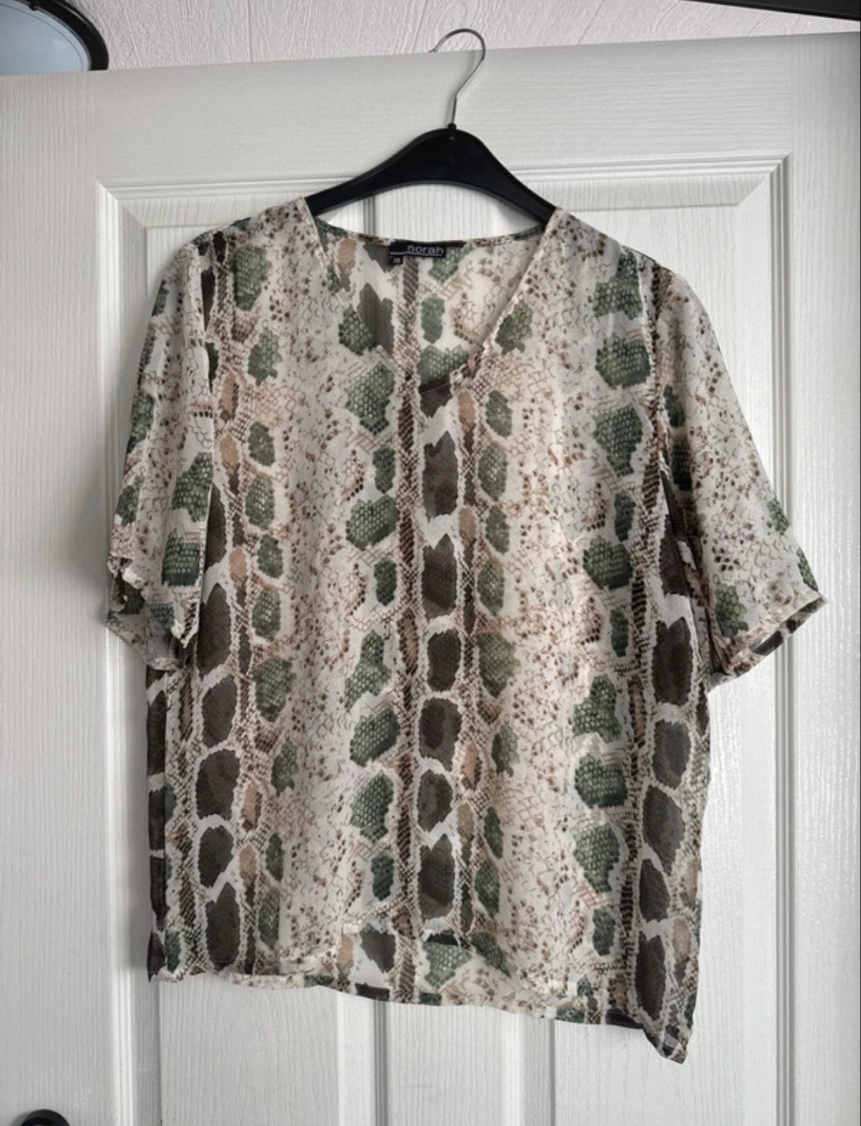 Norah Blouse met Slangenprint - Maat M (38/40), Ophalen of Verzenden, Zo goed als nieuw, Maat 38/40 (M), Meerkleurig