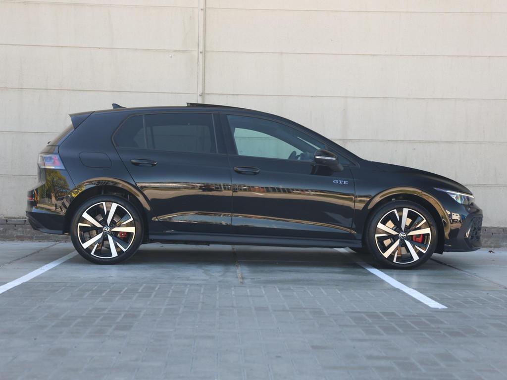 Volkswagen Golf 1.5 eHybrid GTE | 272 pk | Led Matrix | DCC, Stof, Euro 6, 4 cilinders, 150 min