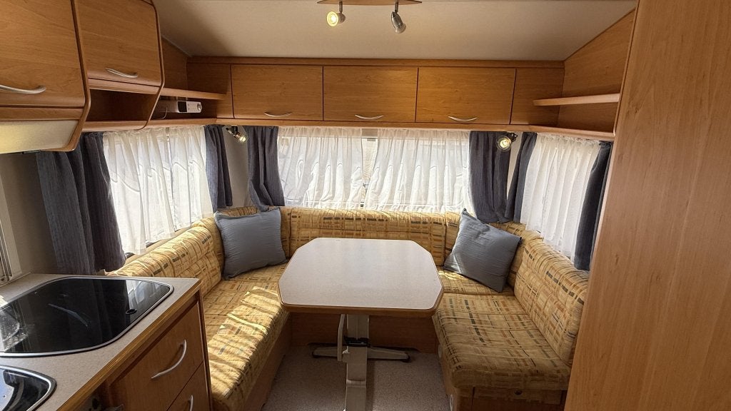 Knaus Blue Line 450 TF bouwjaar 2001 met voortent, Caravans en Kamperen, Caravans, Rondzit, Bedrijf, Overige typen, 4 tot 5 meter